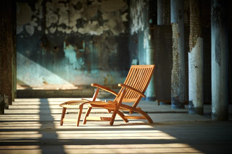 Traditional Teak ALEXANDRA deckchair / chaise longue